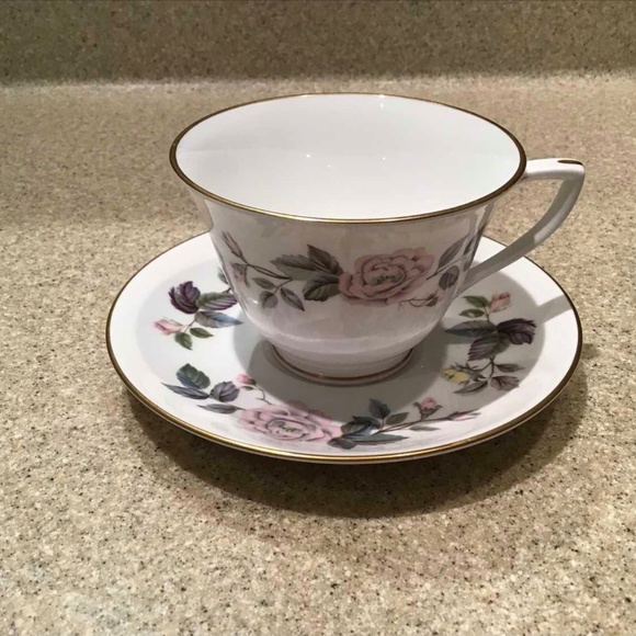 Royal Worcester cup and saucer - Picture 1 of 2